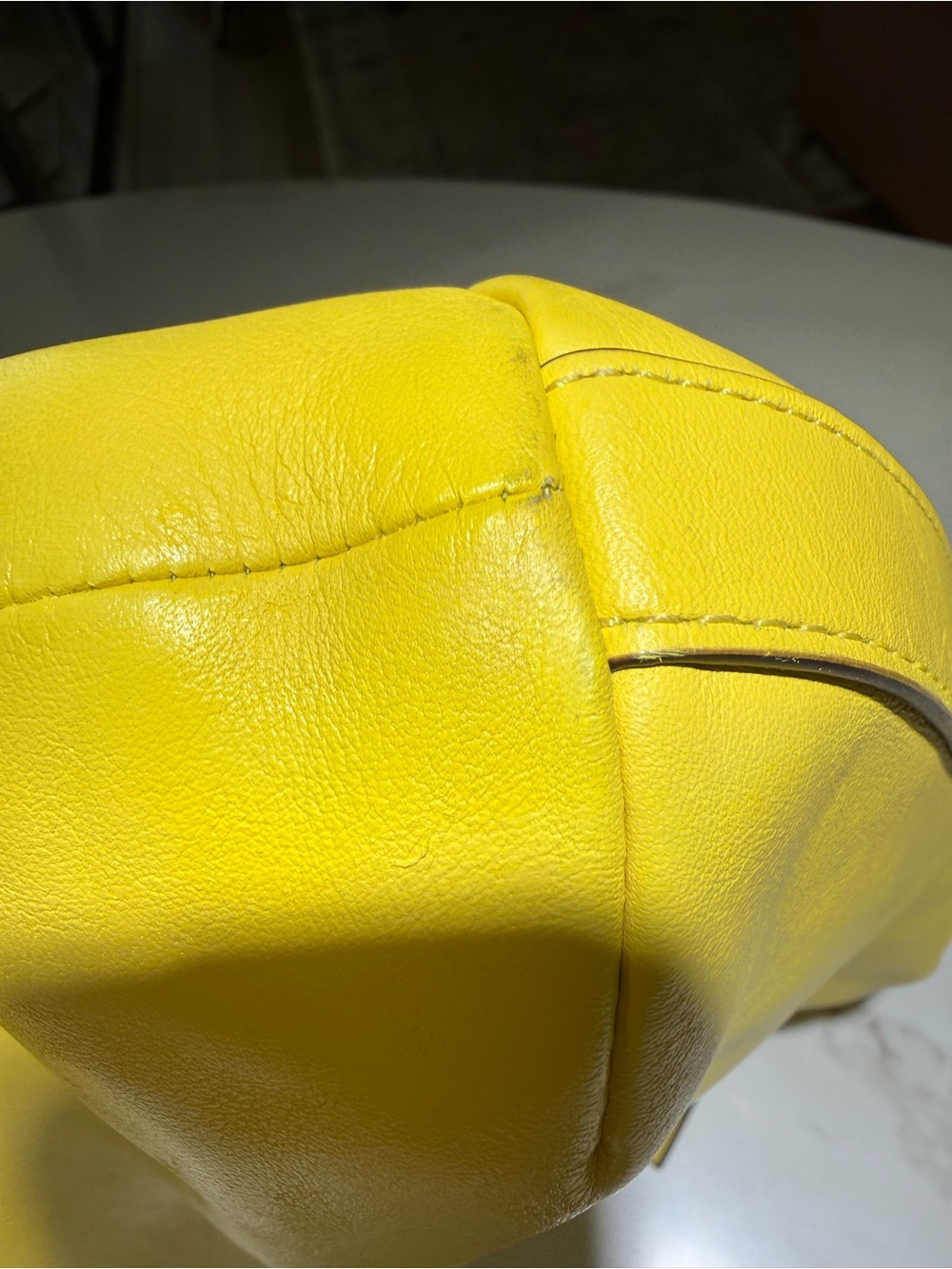 COACH Legacy Leather
Courtenay Hobo Shoulder bag, turnlock 22381 Yellow - Picture 14 of 15